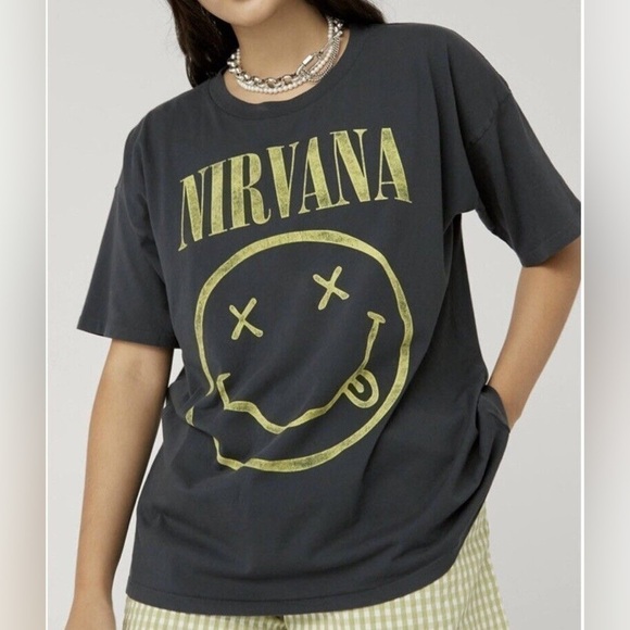Daydreamer Nirvana Smiley Merch Tee in Vintage Black - Picture 2 of 11